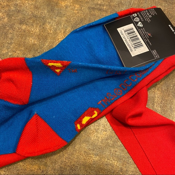 NWT Superman Knee High Cape Socks - Picture 7 of 7